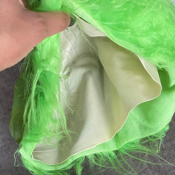 Adult Grinch Costume - Red and Green - Picture 11 of 11